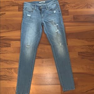 Levi’s 711 skinny jean